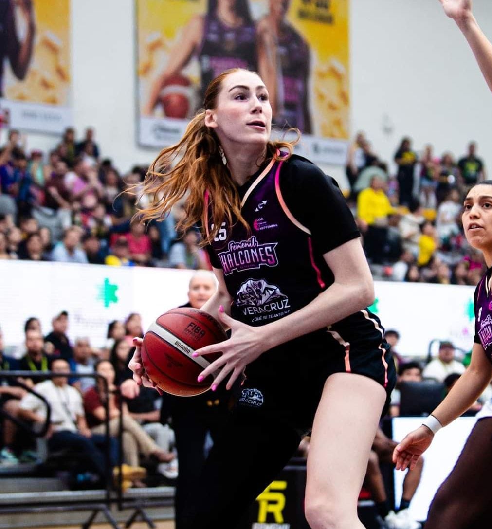 PRIMER VUELO VICTORIOSO DE HALCONES DE XALAPA FEMENIL