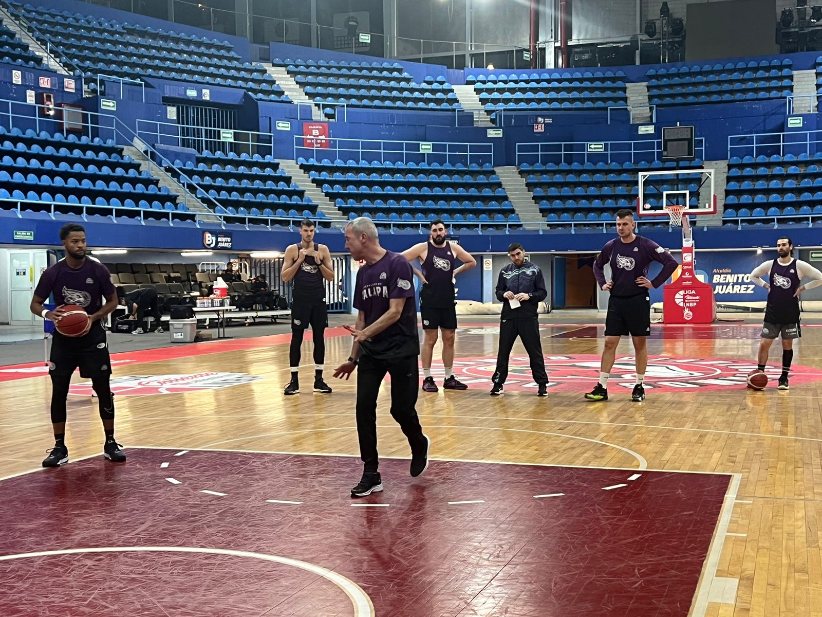 HALCONES YA TRABAJA EN LA CASA DE DIABLOS